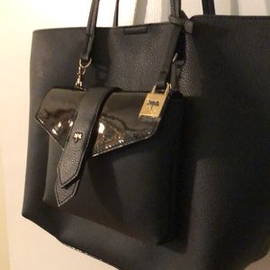 Versatile Tote 2’n1 Bag!